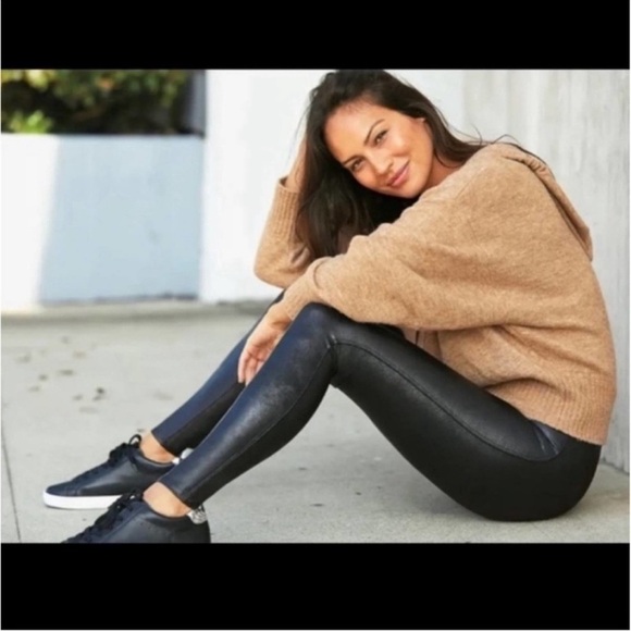 SPANX Women’s Faux Black Leather Leggings Tights in Shimmer Black SZ Medium - Picture 16 of 16